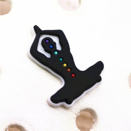 Fashion 1pcs Black Educated Queen Pvc Shoe Charms Accessories Lucky
