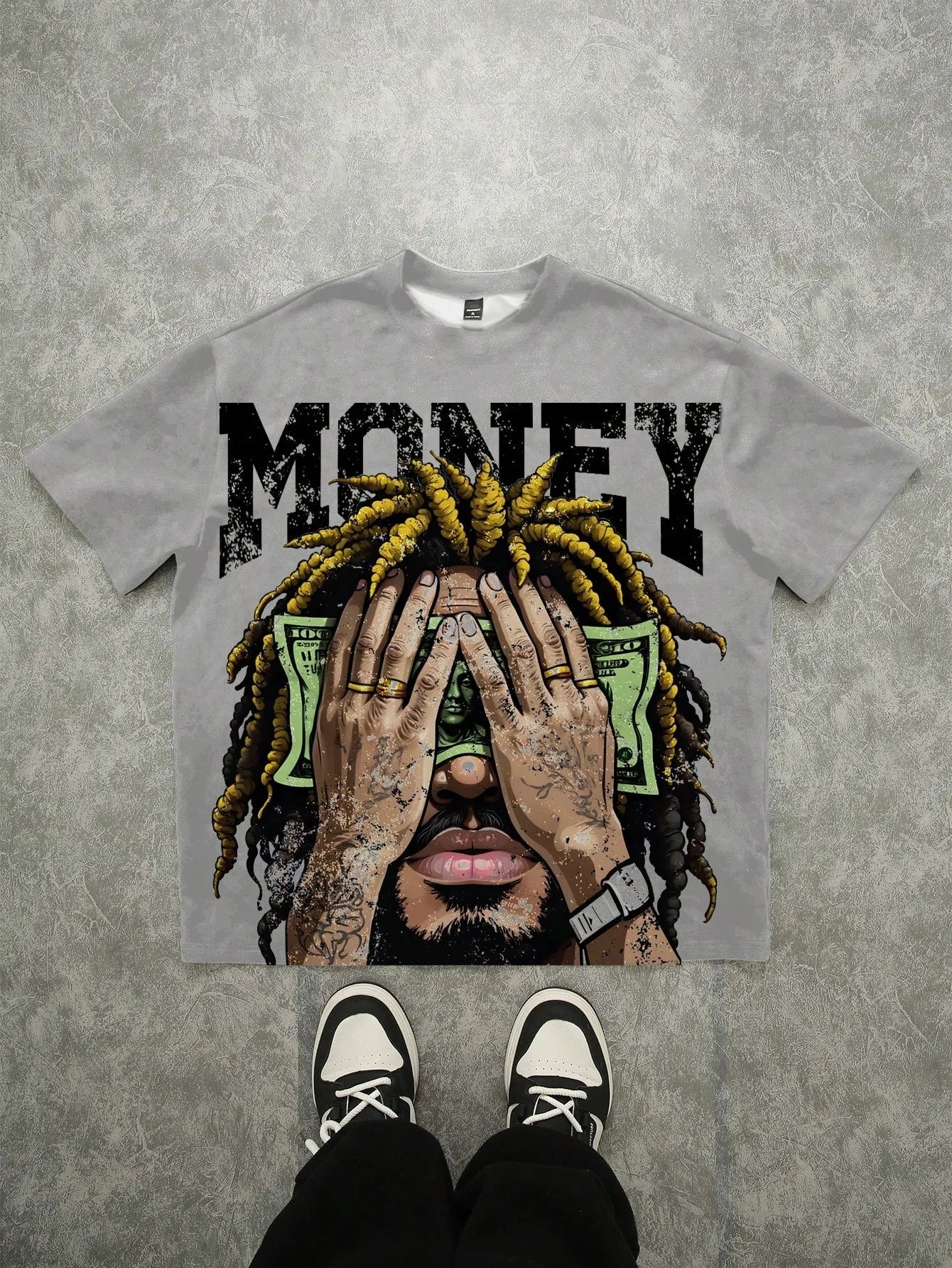 The new men's T-shirt for the summer of 2025 features a casual