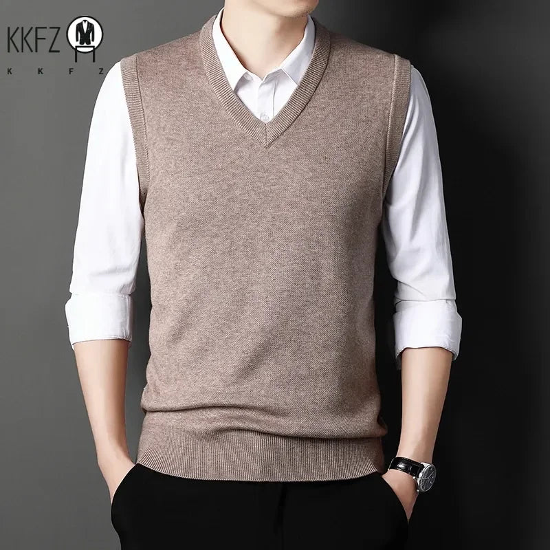 2024 Autumn Winter New Men's Solid Color V-neck Knitted Vest Casual