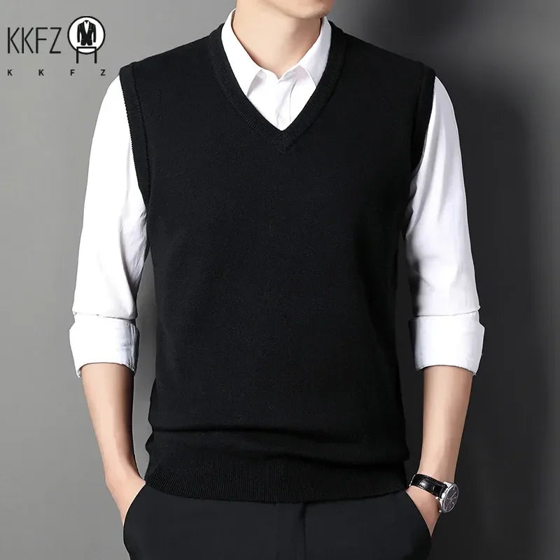 2024 Autumn Winter New Men's Solid Color V-neck Knitted Vest Casual