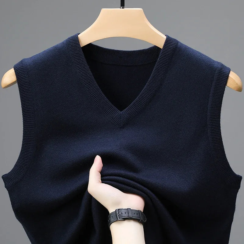 2025 Men's Casual Sweater Vest Warm Comfortable Autumn Winter Fashion