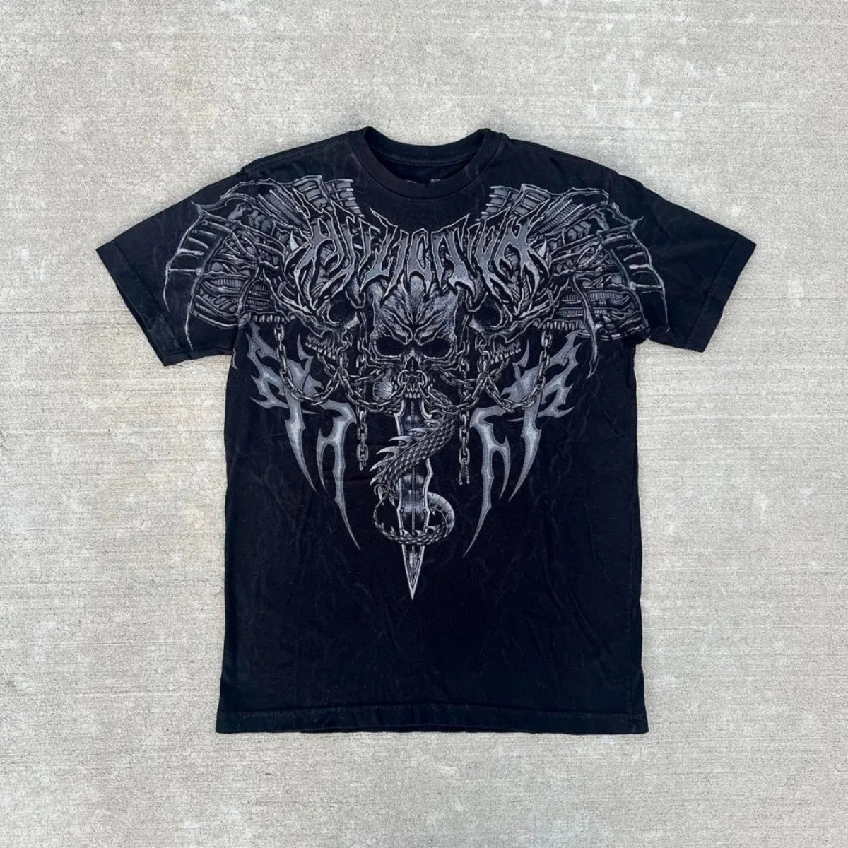 The new men's T-shirt for summer 2025 is a casual fashionable sporty