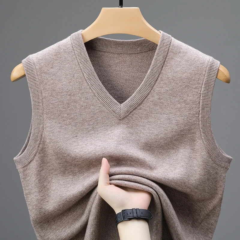 2025 Men's Casual Sweater Vest Warm Comfortable Autumn Winter Fashion