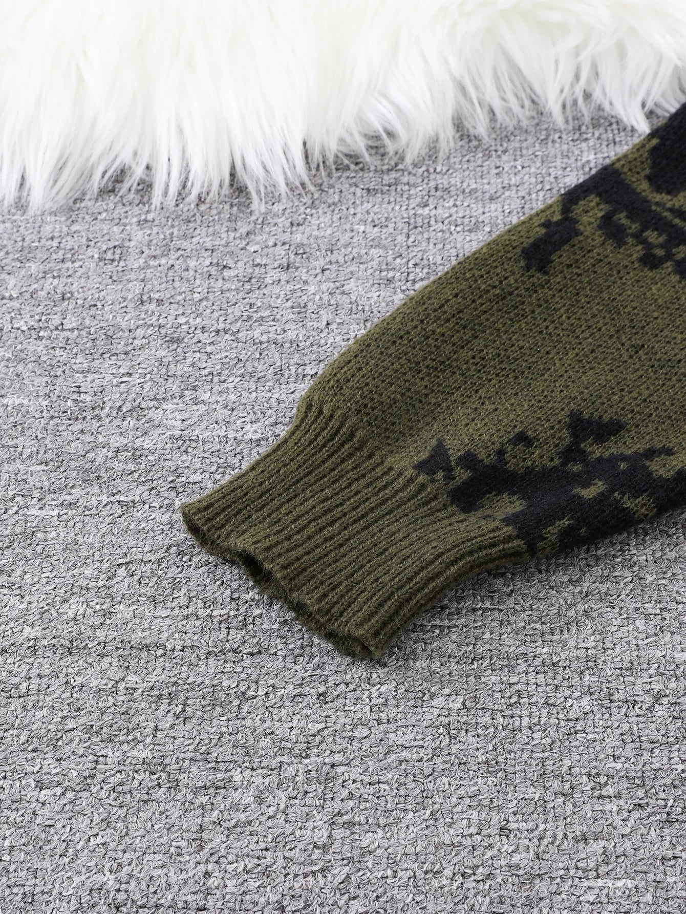 New Popular Autumn and Winter Abstract Eye Jacquard Pattern Pullover