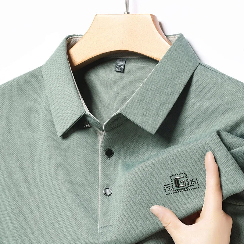 New Men's Business Casual Short Sleeved Shirt with Badge Solid Color