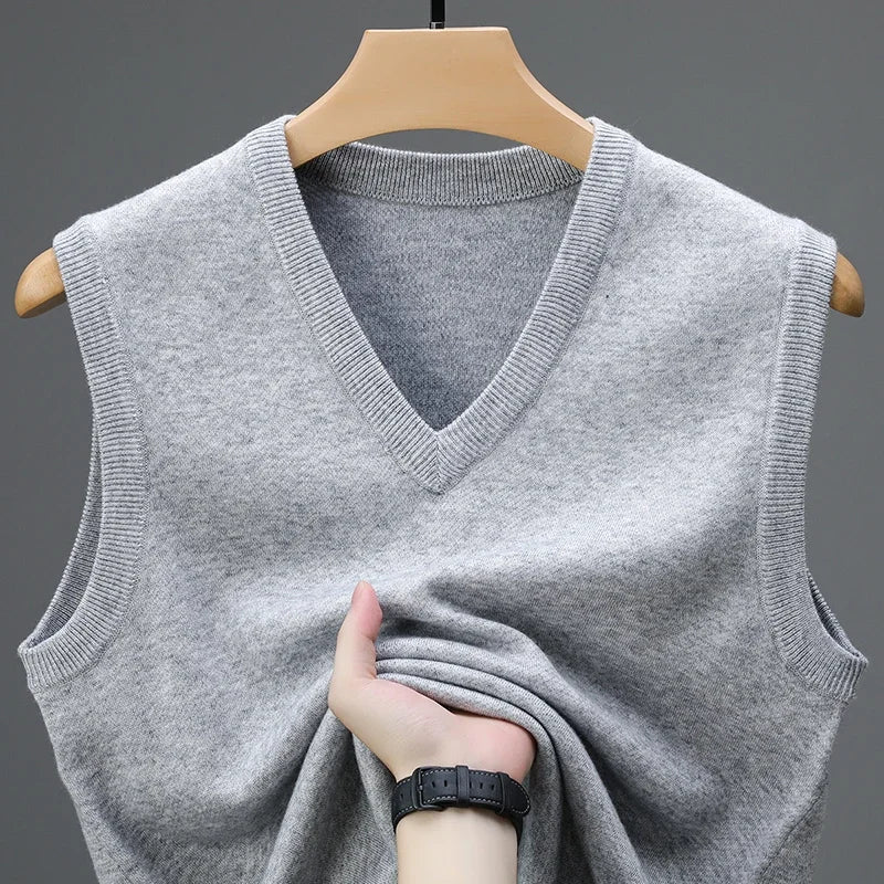 2025 Men's Casual Sweater Vest Warm Comfortable Autumn Winter Fashion