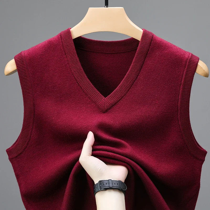 2025 Men's Casual Sweater Vest Warm Comfortable Autumn Winter Fashion
