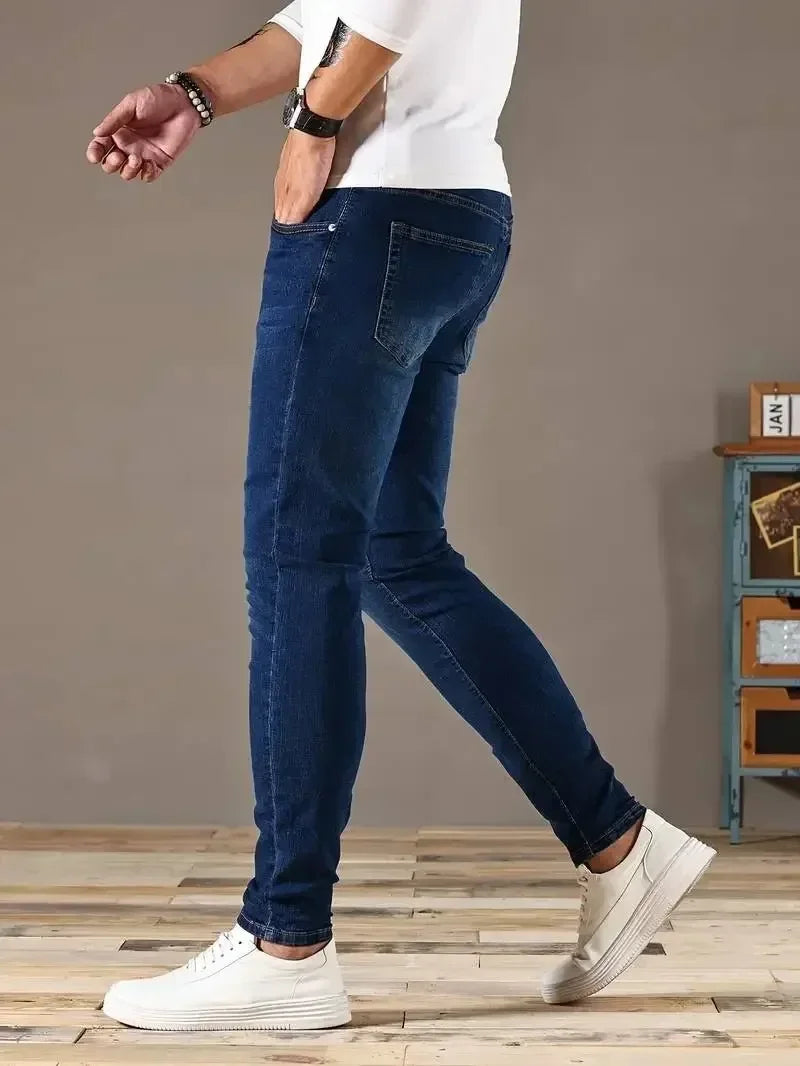 2025 Spring New Mens Slim Fit Classic Skinny Jeans Casual Street Style