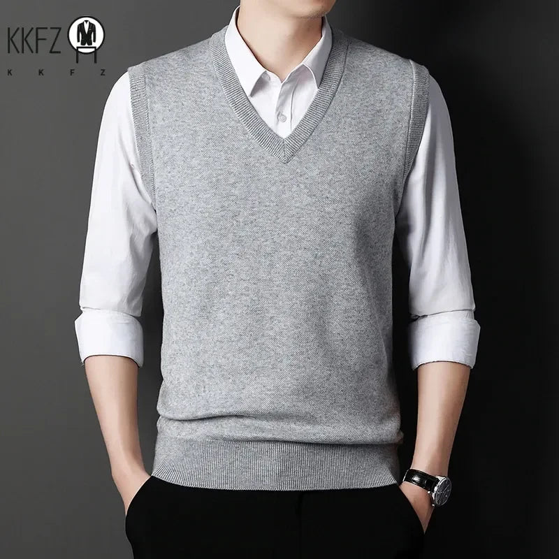 2024 Autumn Winter New Men's Solid Color V-neck Knitted Vest Casual